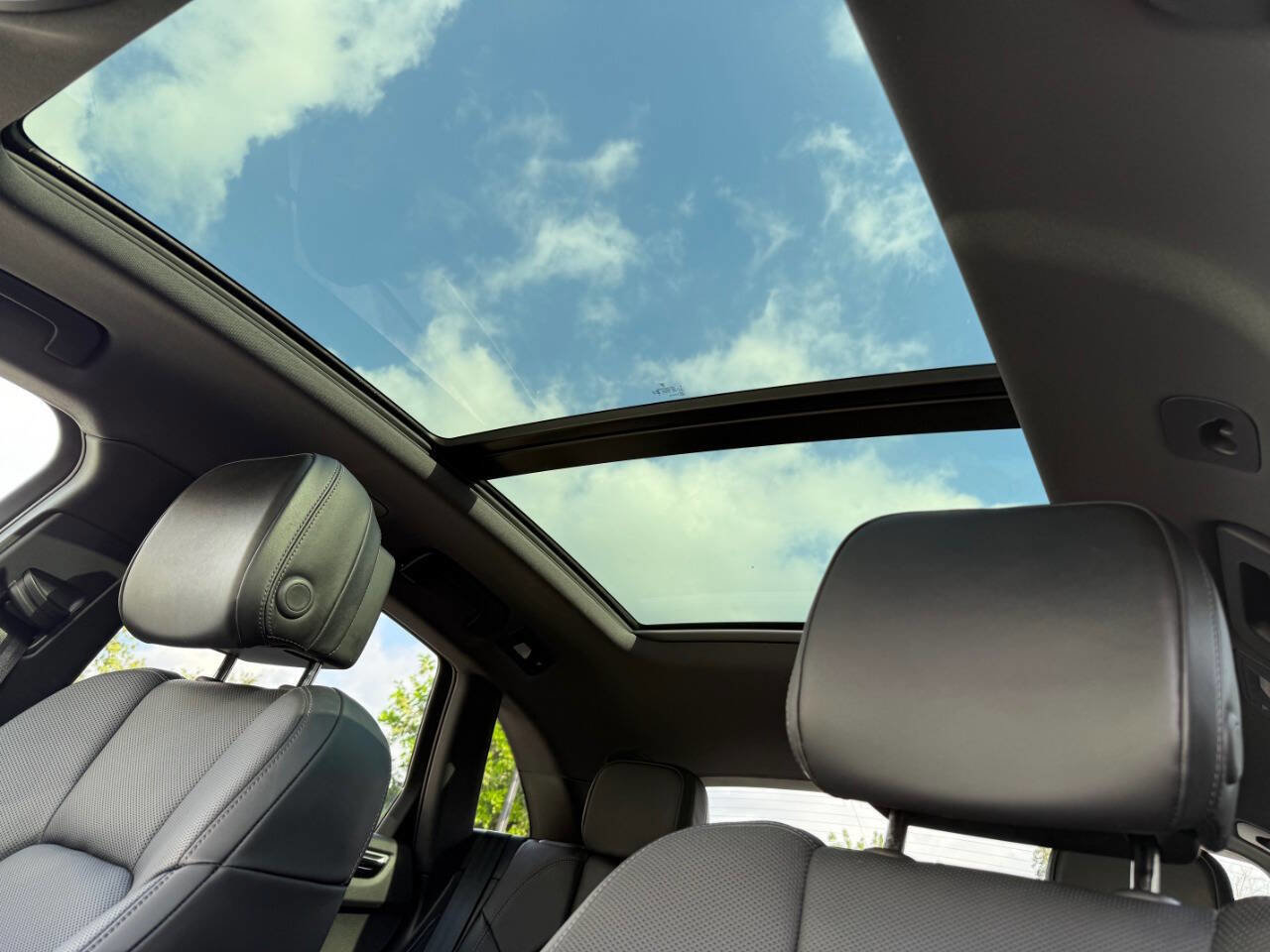 Used 2024 Porsche Macan S image 26