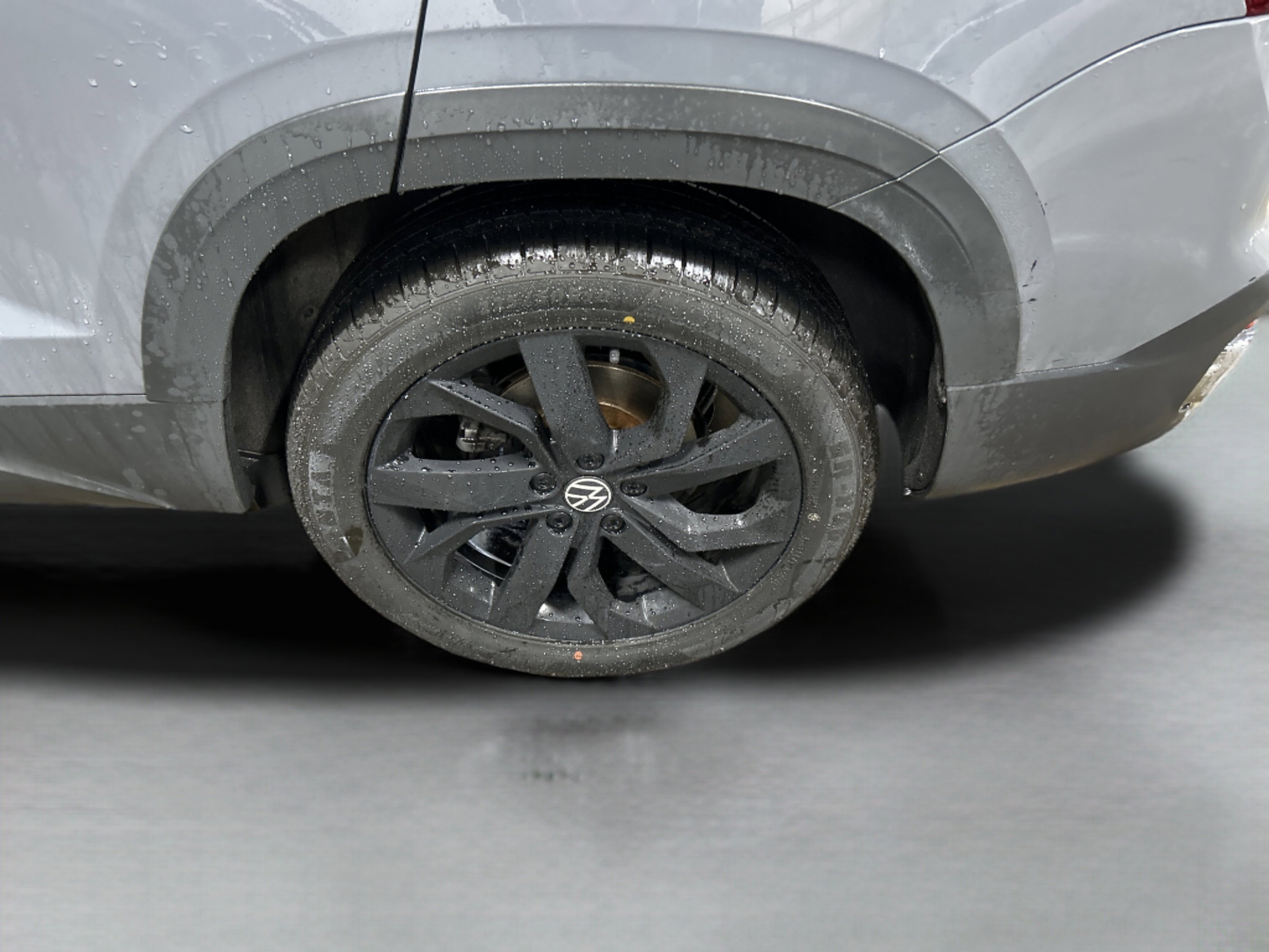 Used 2022 Volkswagen Taos SE image 10