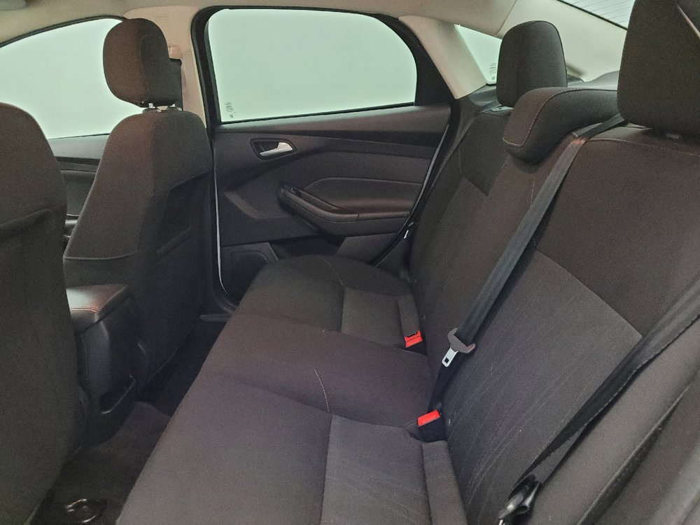 Used 2018 Ford Focus SE image 18