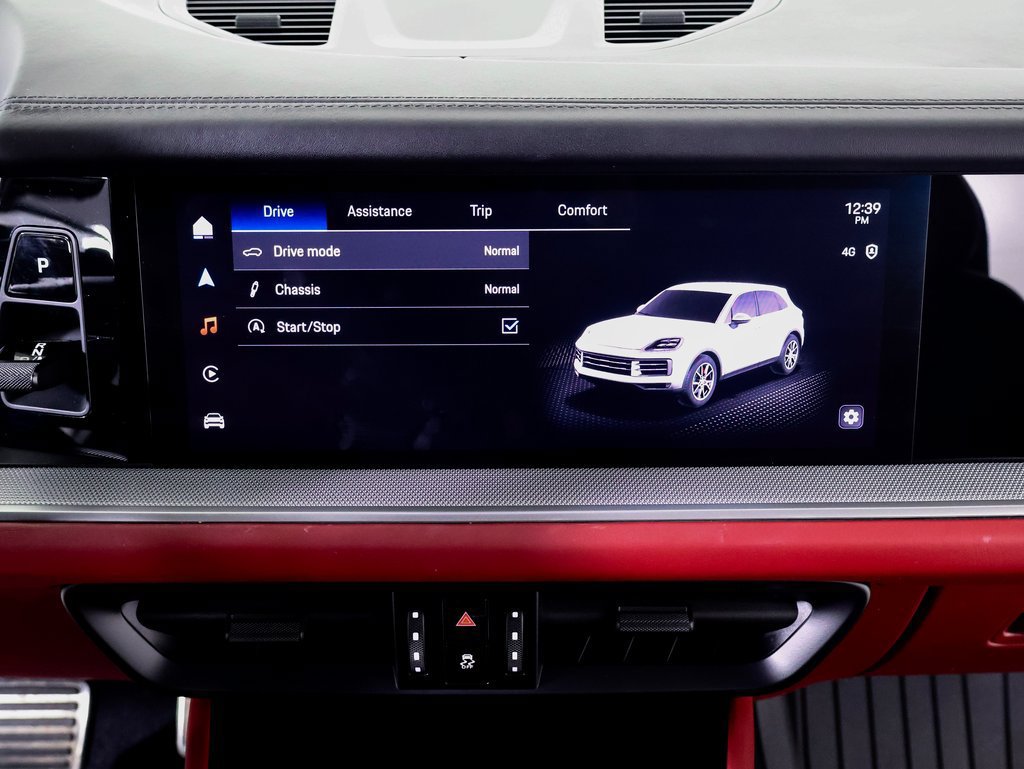Certified 2024 Porsche Cayenne S AWD/4WD image 15