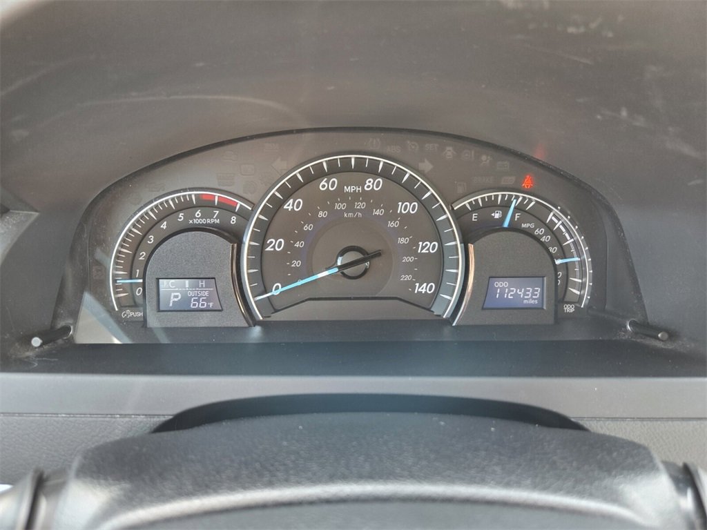 Used 2014 Toyota Camry XLE w/ Leather Package image 23