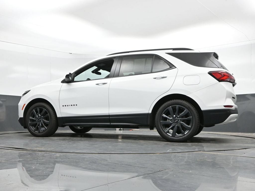 Used 2024 Chevrolet Equinox RS FWD image 46