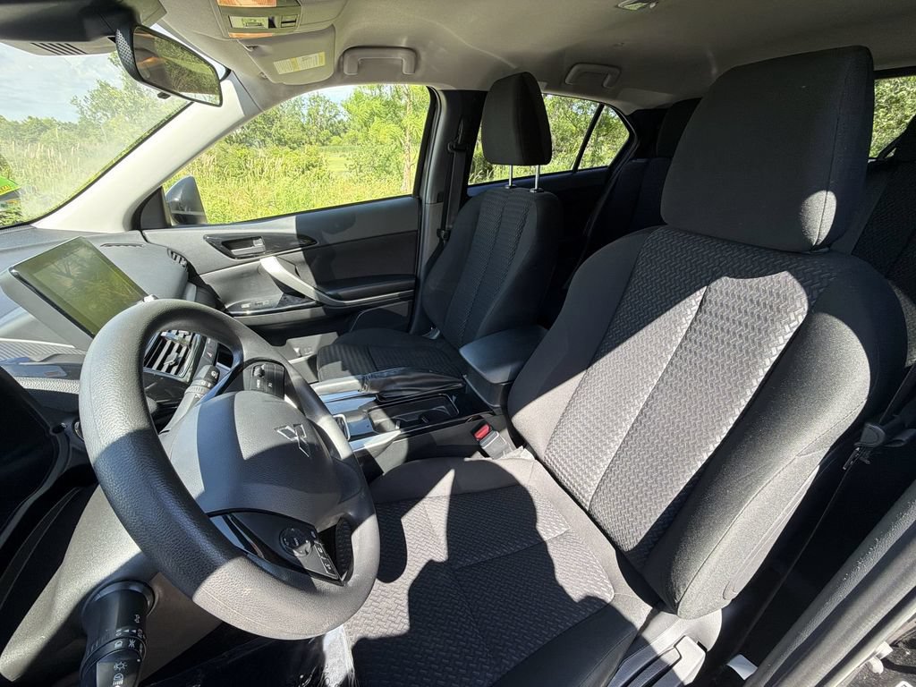Used 2024 Mitsubishi Eclipse Cross LE AWD/4WD image 13