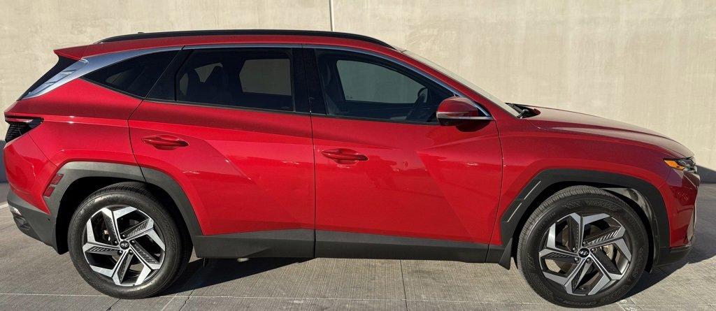 Used 2023 Hyundai Tucson Limited w/ Cargo Package image 2