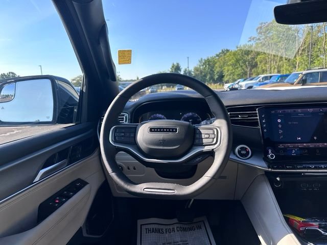 Used 2025 Jeep Wagoneer Series III w/ Premium Group I AWD/4WD image 23