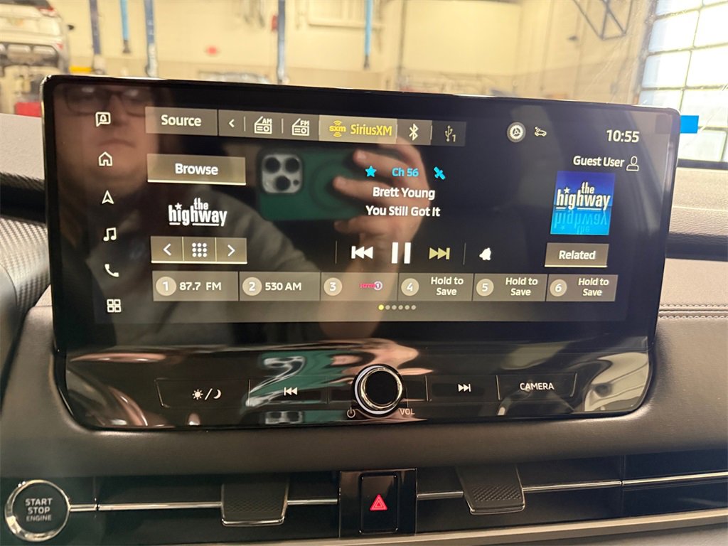 New 2025 Mitsubishi Outlander ES image 17