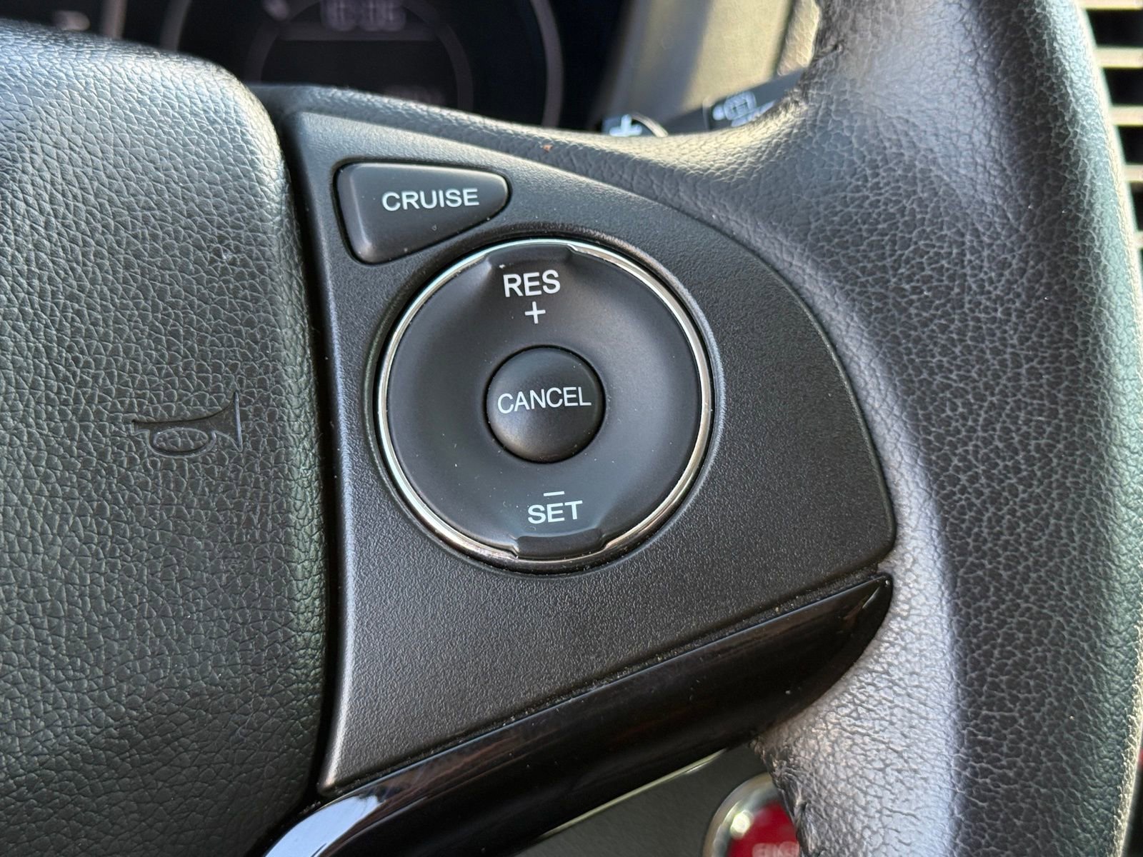 Used 2016 Honda HR-V EX-L image 32