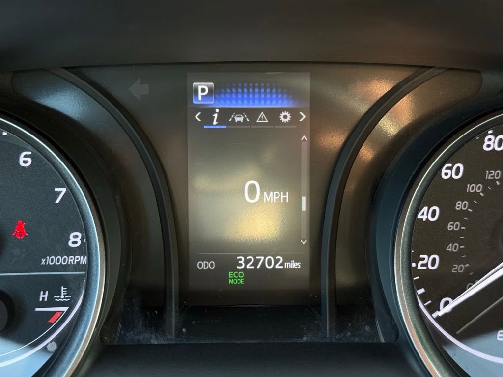 Used 2024 Toyota Camry SE image 31