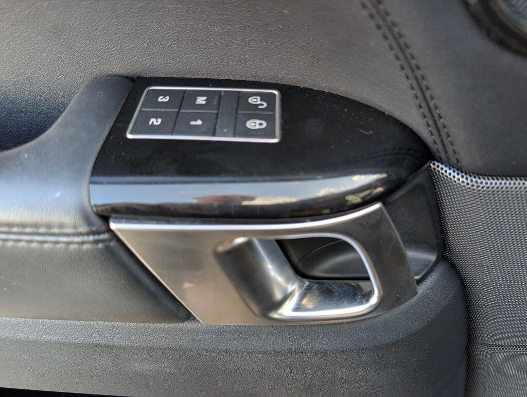 Used 2016 Land Rover Range Rover Sport HSE image 40