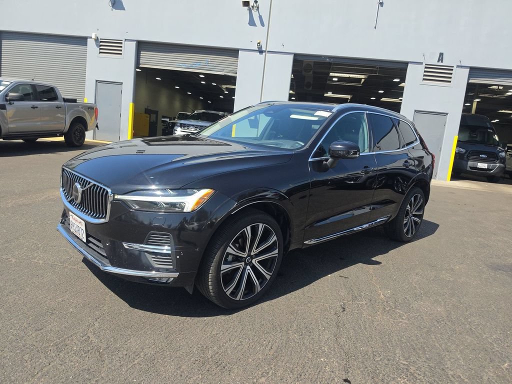 Used 2023 Volvo XC60 B5 Ultimate w/ Climate Package