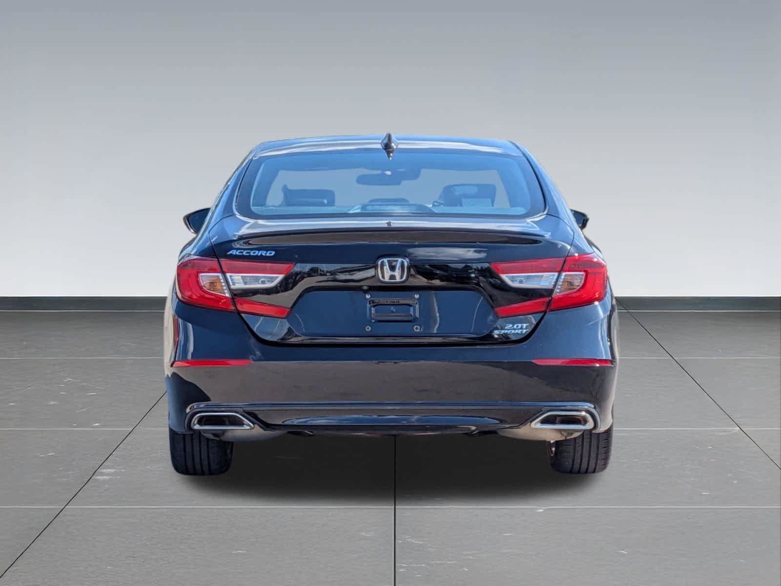 Used 2018 Honda Accord Sport image 4