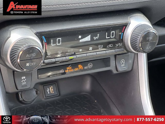 Used 2023 Toyota RAV4 XLE Premium AWD/4WD image 32