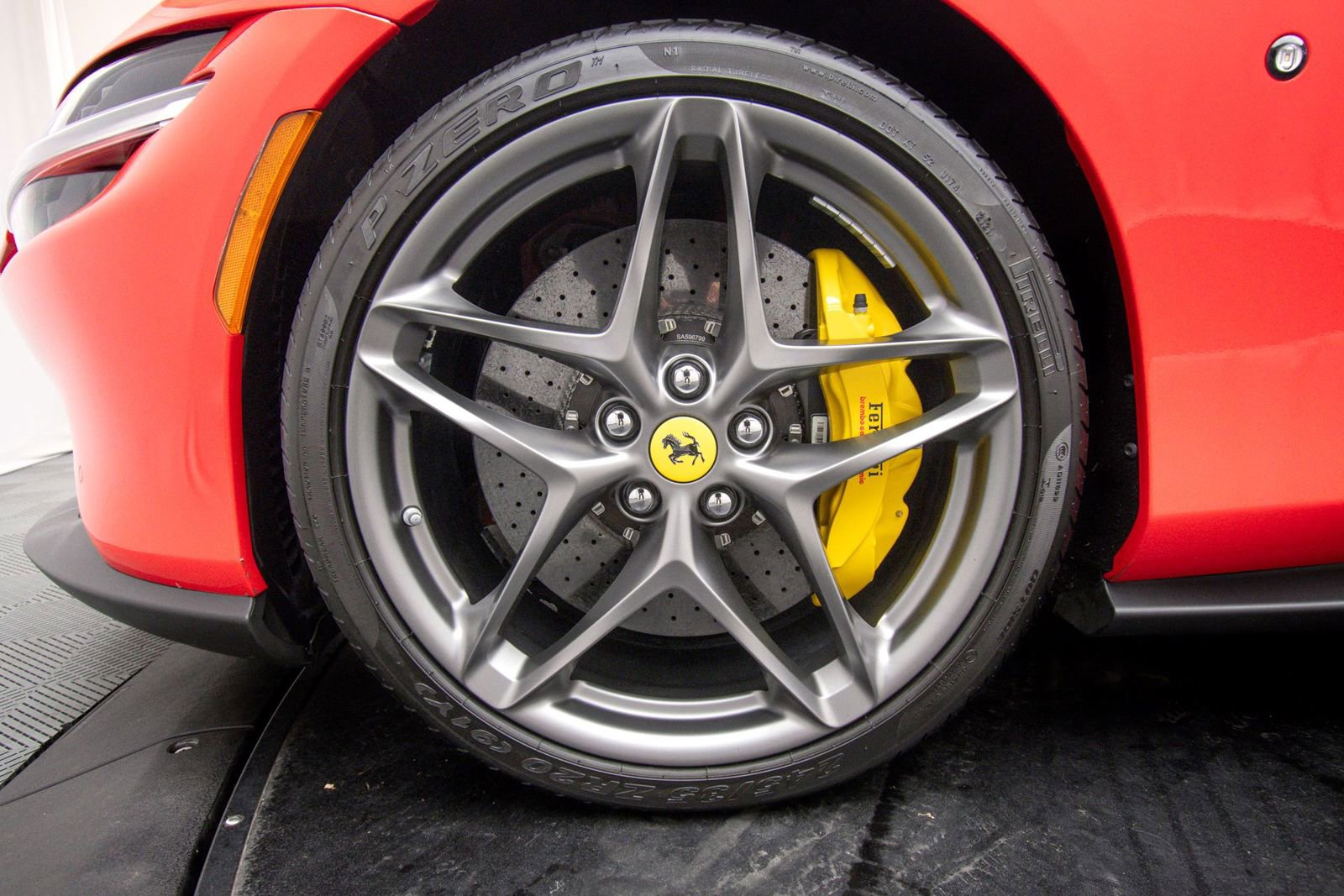 Used 2022 Ferrari Roma RWD image 35