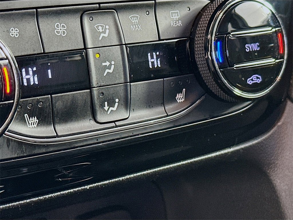 Used 2023 Buick Encore GX Select w/ Sport Touring Package image 19