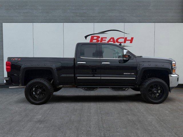 Used 2018 Chevrolet Silverado 2500 LTZ w/ LTZ Plus Package image 9