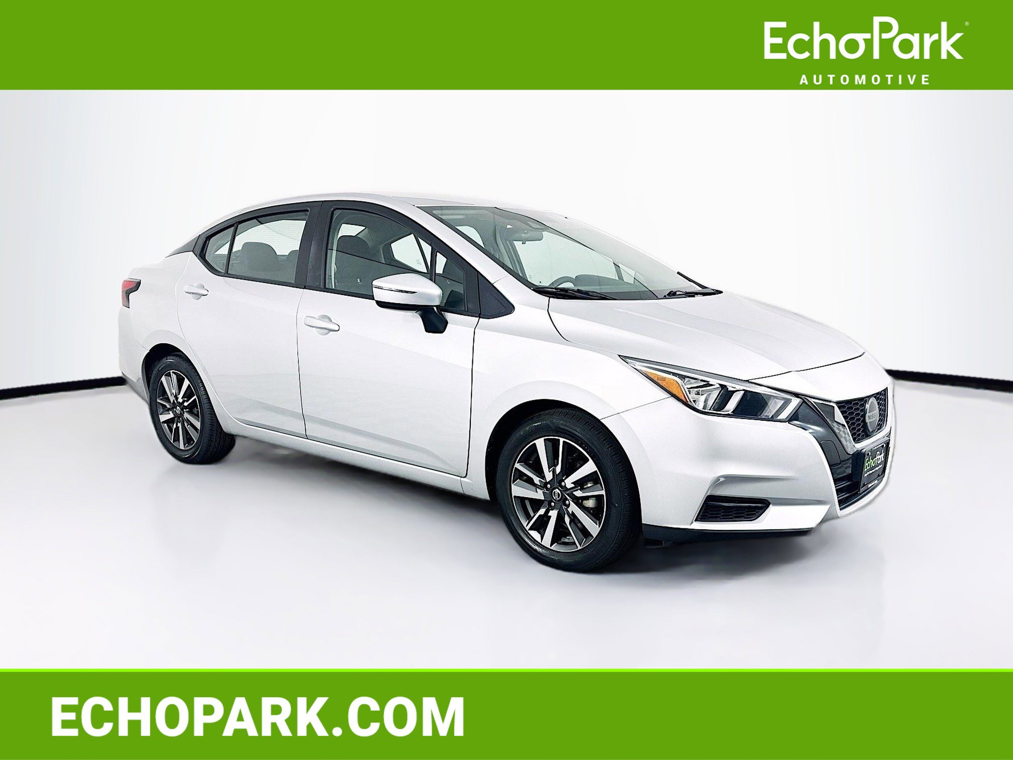 Used 2021 Nissan Versa SV image 1