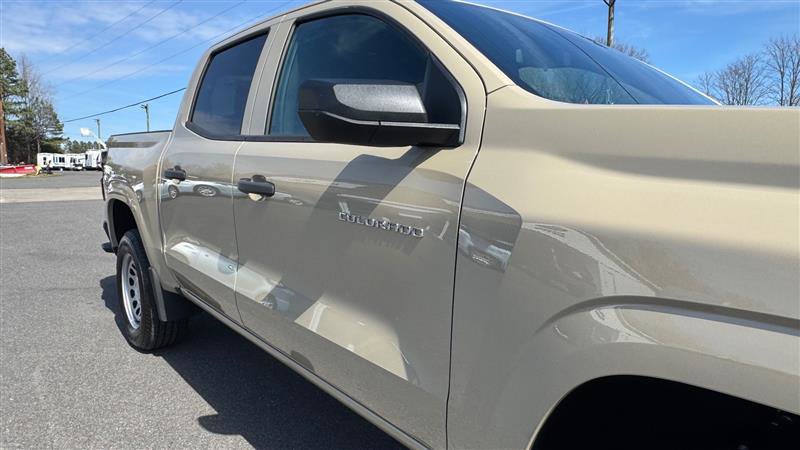 Used 2023 Chevrolet Colorado W/T RWD image 23