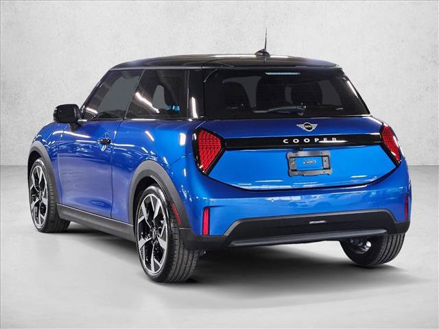 Used 2025 MINI Cooper 2-Door Hardtop FWD image 8