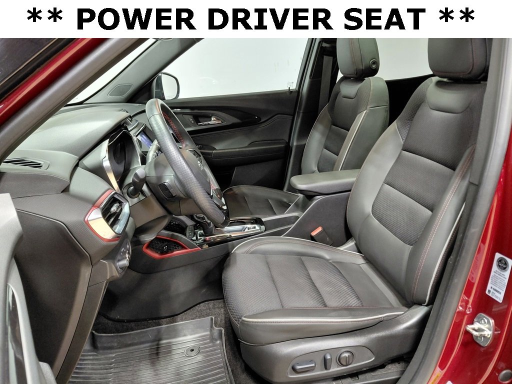 Used 2023 Chevrolet TrailBlazer RS w/ Sun and Liftgate Package image 14