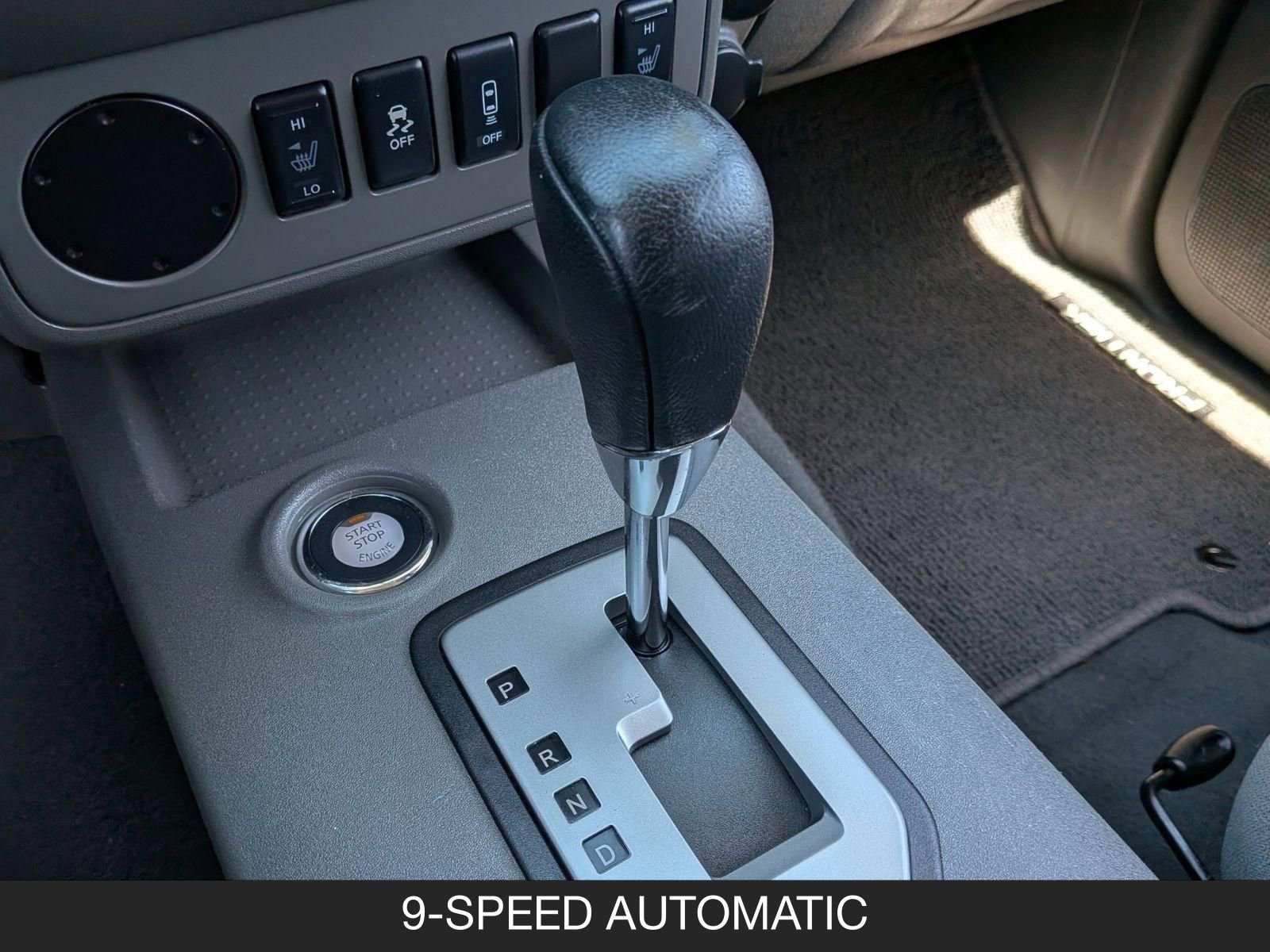 Used 2020 Nissan Frontier SV image 16