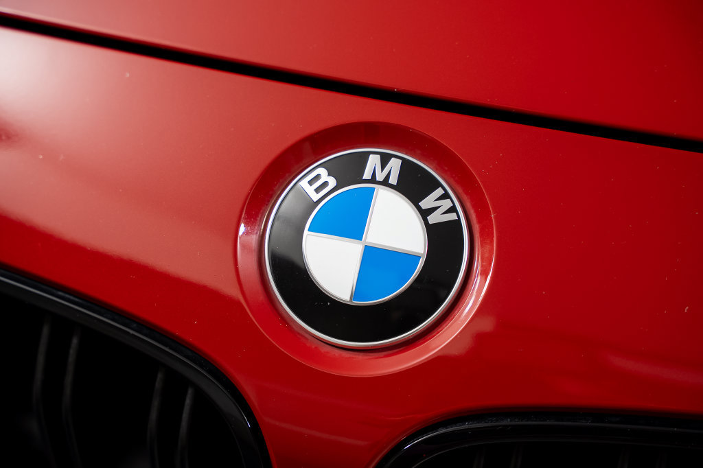 Used 2020 BMW M4 Convertible w/ Competition Package RWD image 18