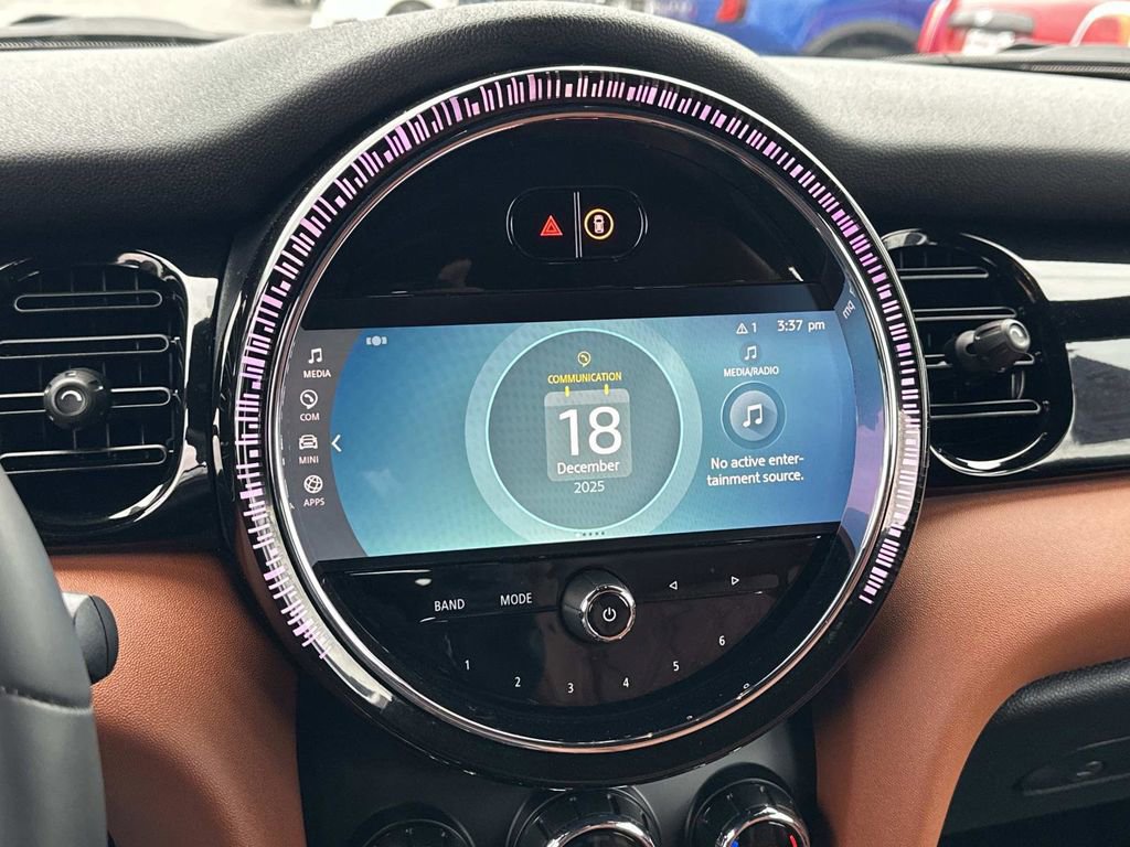 Used 2023 MINI Cooper S w/ Signature Upholstery Package image 12