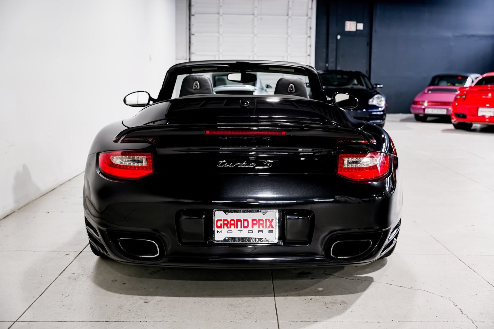 Used 2011 Porsche 911 Turbo S AWD/4WD image 4