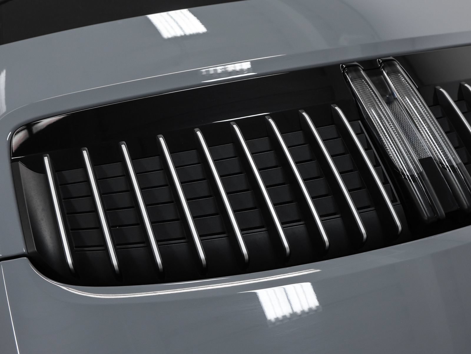 Certified 2024 Porsche 911 Carrera 4S AWD/4WD image 23