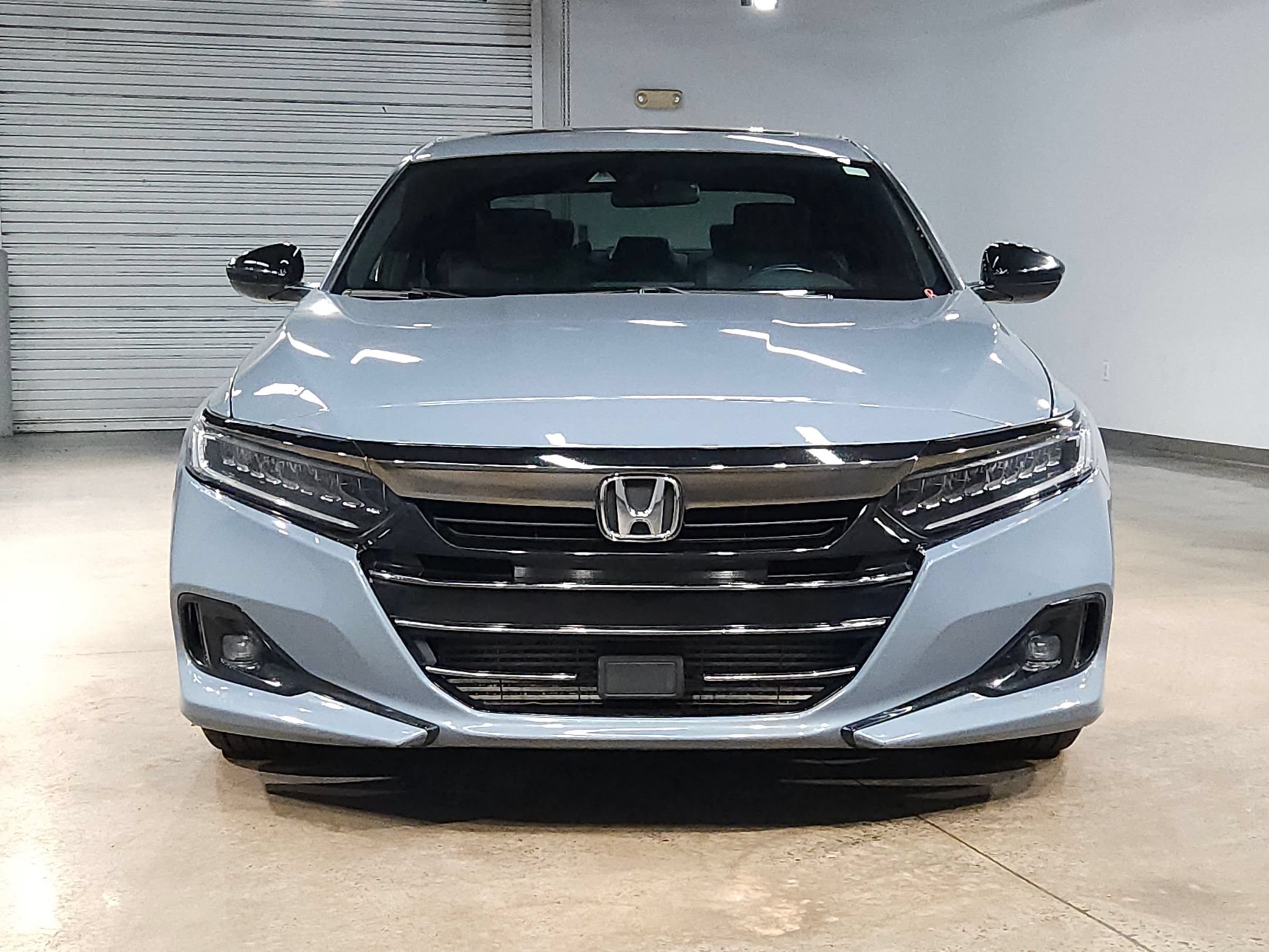 Used 2022 Honda Accord Sport image 2