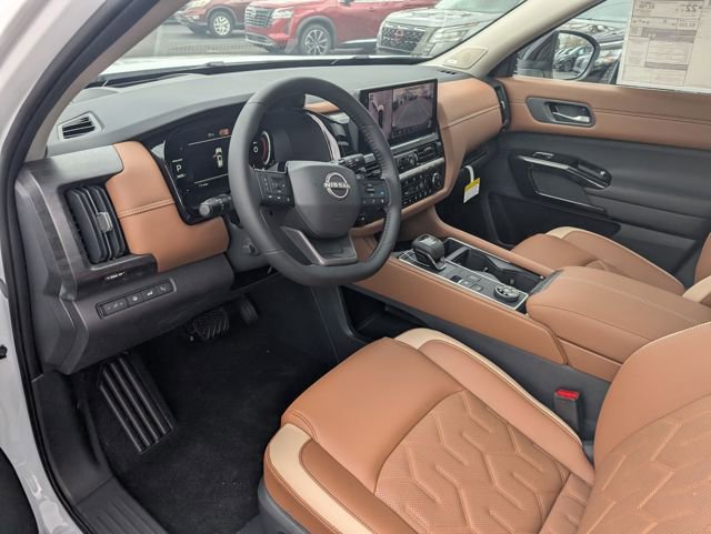 New 2026 Nissan Pathfinder Platinum image 13