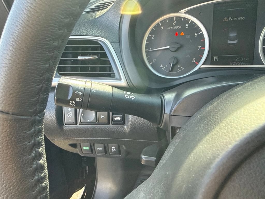 Used 2017 Nissan Sentra SR FWD image 22
