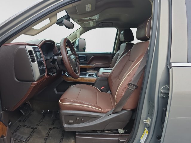 Used 2017 Chevrolet Silverado 3500 High Country w/ Duramax Plus Package AWD/4WD image 11