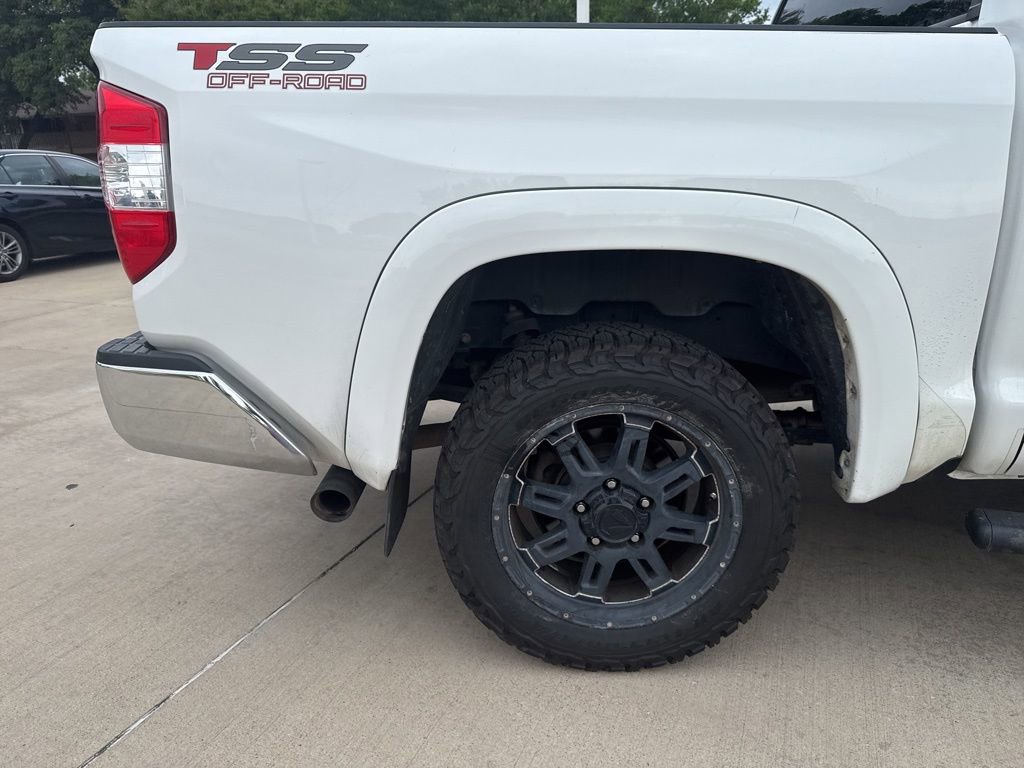 Certified 2016 Toyota Tundra SR5 w/ SR5 Upgrade Package RWD image 11