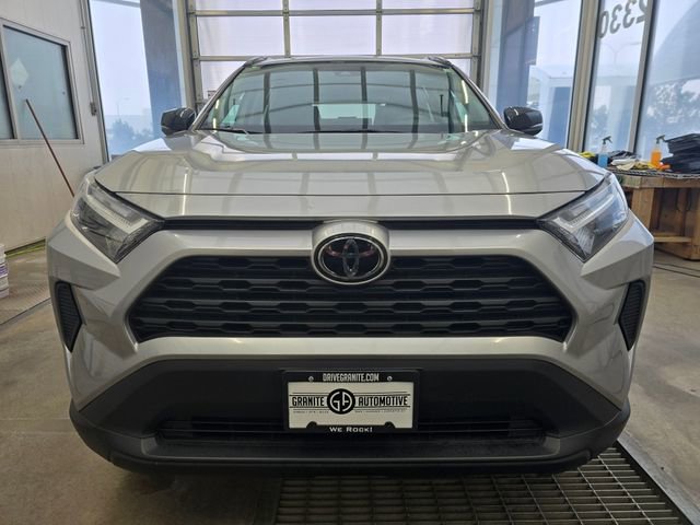 Used 2025 Toyota RAV4 XLE image 8