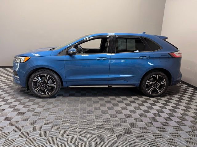 Used 2019 Ford Edge ST w/ Cold Weather Package AWD/4WD image 5