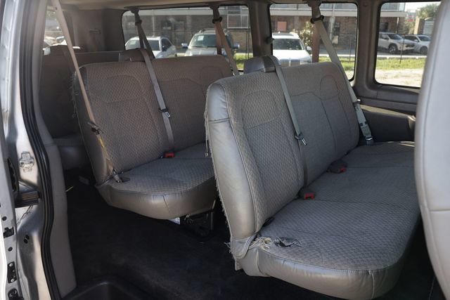 Used 2017 Chevrolet Express 3500 LT w/ LT Preferred Equipment Group RWD image 30