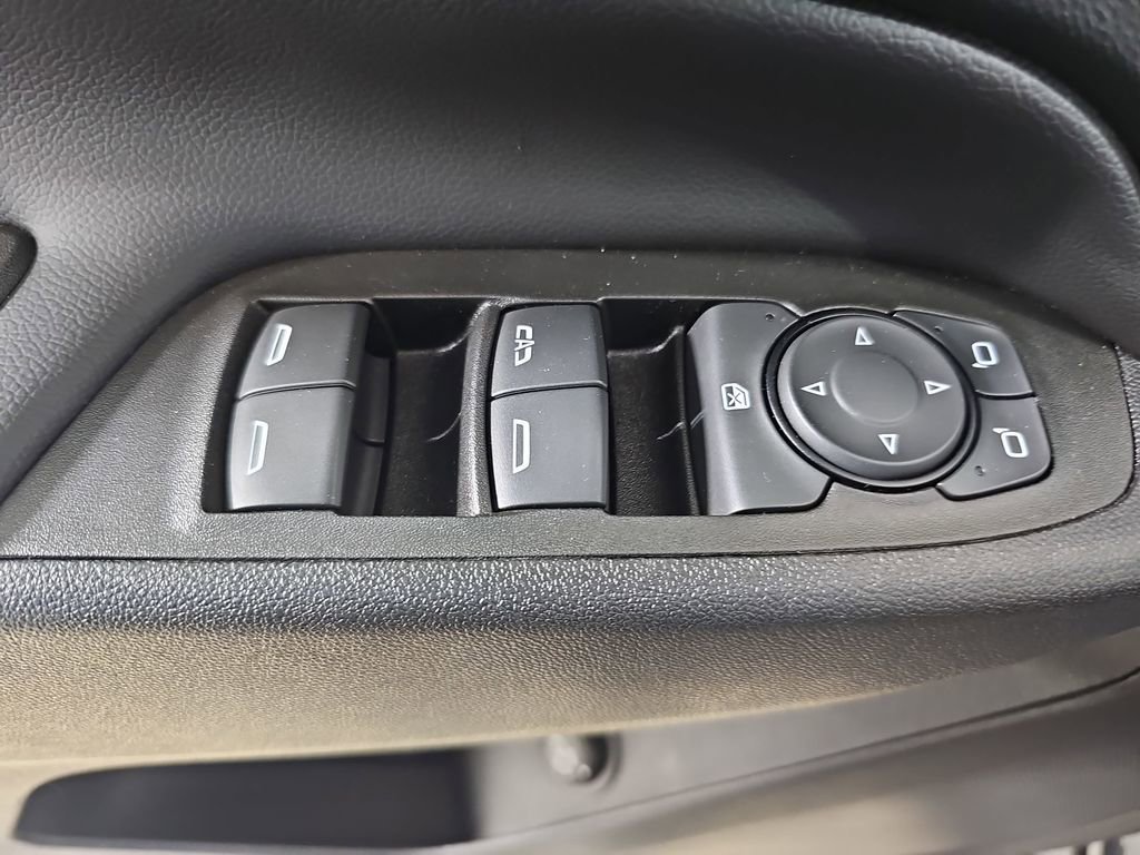 Certified 2023 Chevrolet Equinox LT image 33