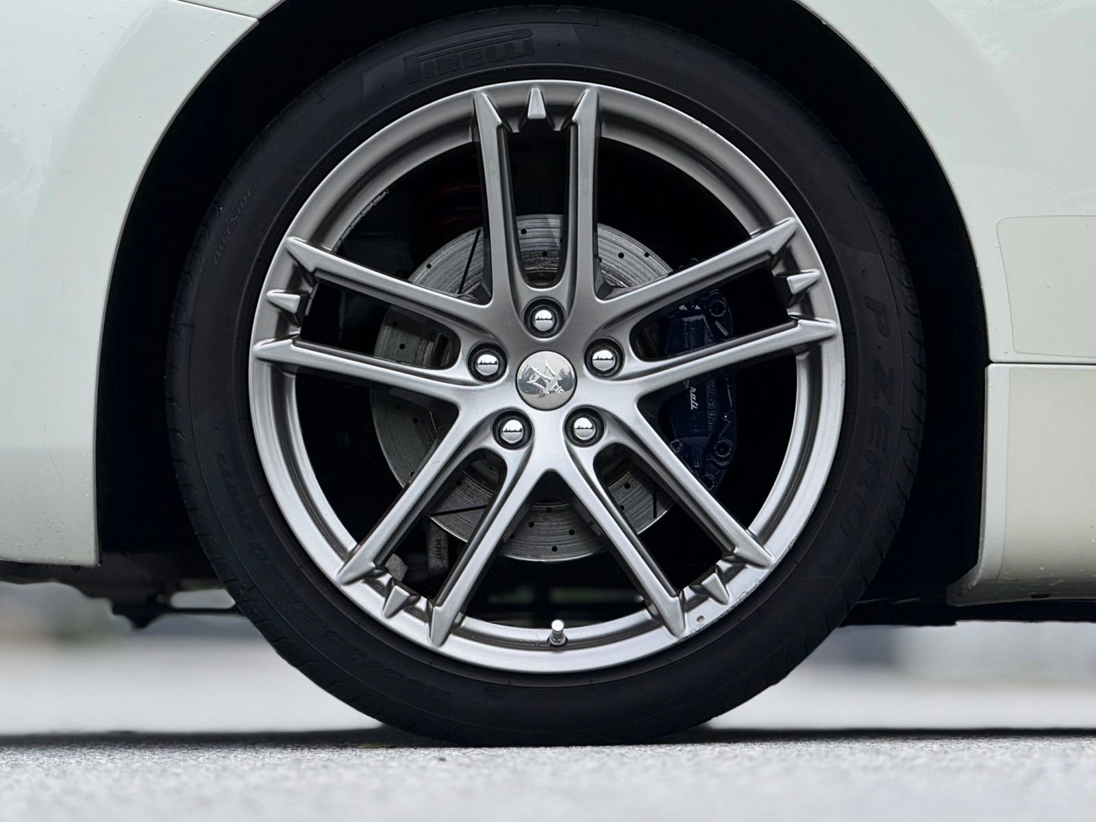 Used 2018 Maserati GranTurismo Sport RWD image 20