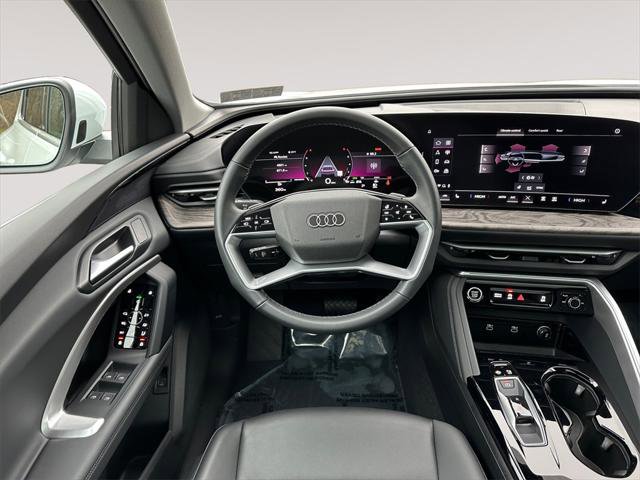 Certified 2025 Audi Q5 Premium w/ Convenience Package image 12
