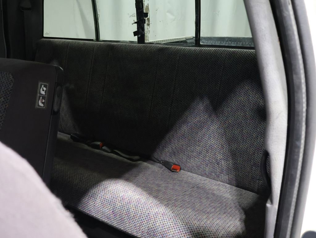Used 1998 Dodge Ram 1500 Truck ST image 17