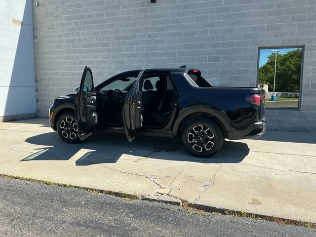 Certified 2024 Hyundai Santa Cruz SEL AWD/4WD image 13