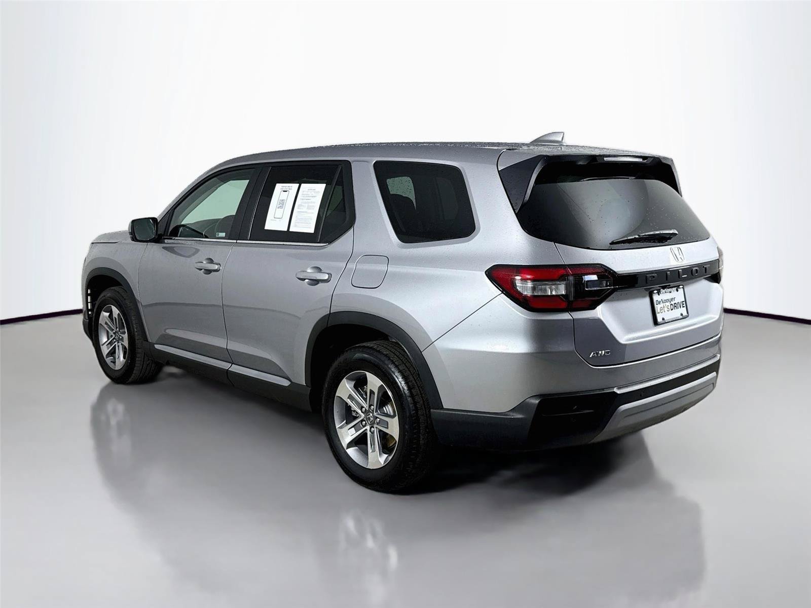 Used 2025 Honda Pilot EX-L image 7
