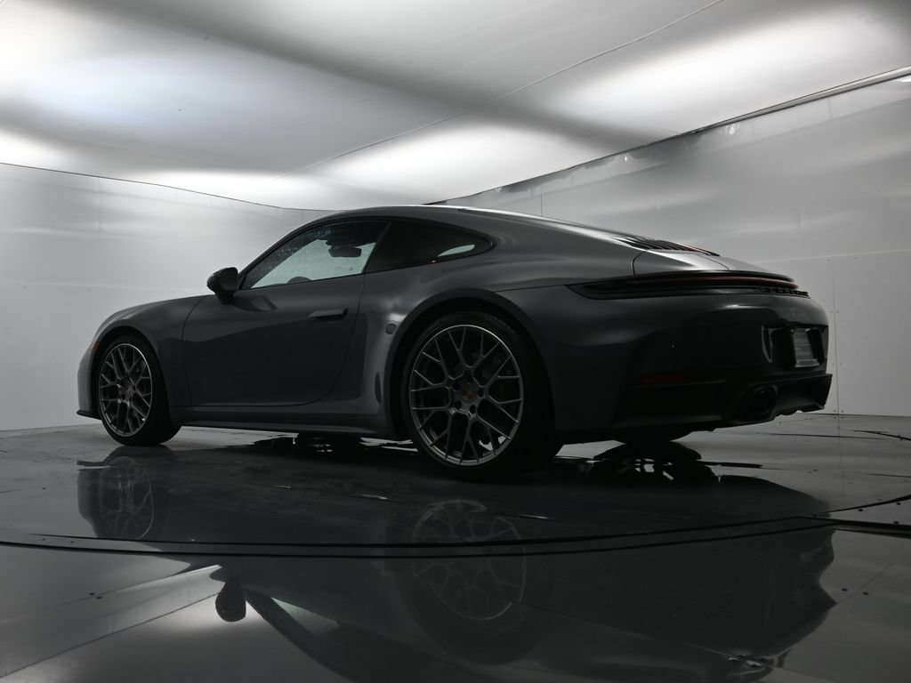 Certified 2025 Porsche 911 Carrera RWD image 41