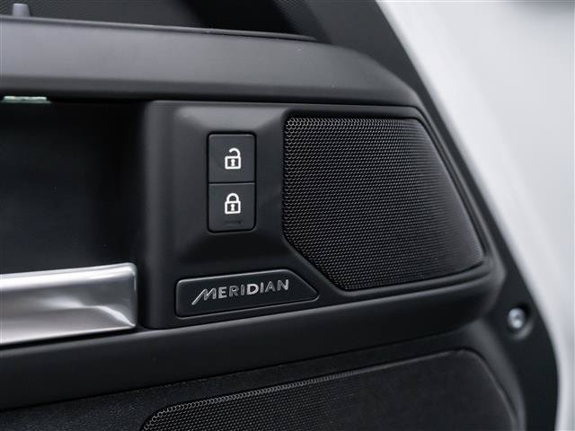 New 2026 Land Rover Defender 110 S AWD/4WD image 25