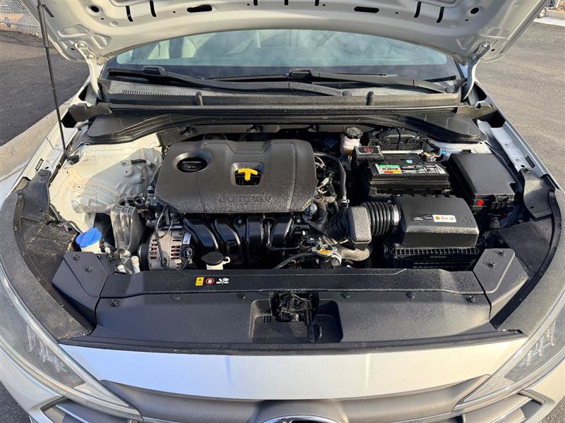 Used 2019 Hyundai Elantra SE image 35