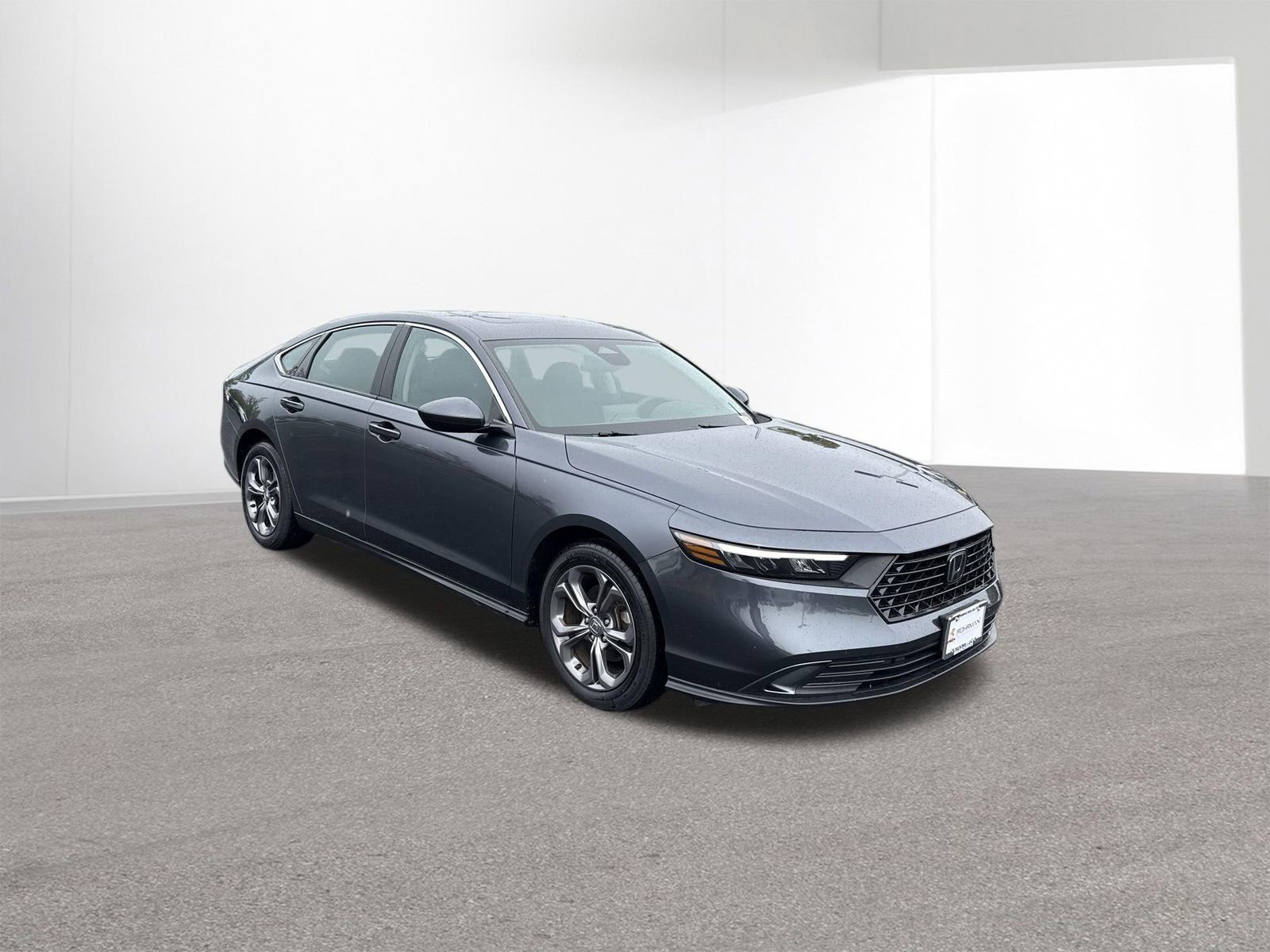 Used 2023 Honda Accord EX image 2