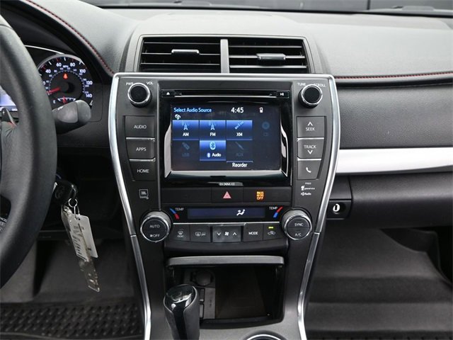 Used 2017 Toyota Camry XSE image 9