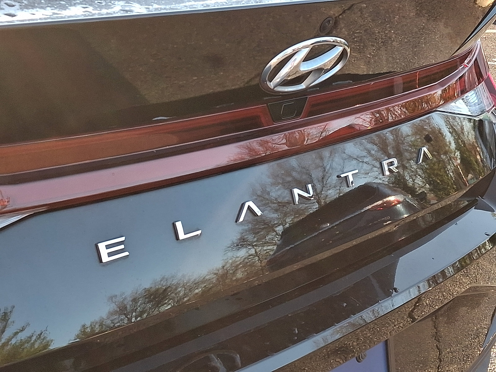 Certified 2023 Hyundai Elantra SEL w/ Cargo Package image 28