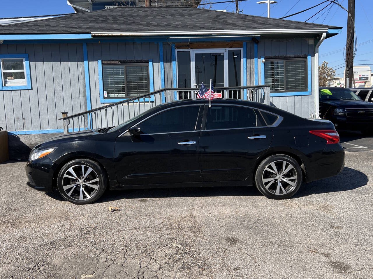 Used 2017 Nissan Altima 2.5 S w/ Power Driver Seat Package FWD image 8