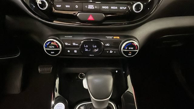 Used 2023 Kia Soul GT-Line FWD image 23